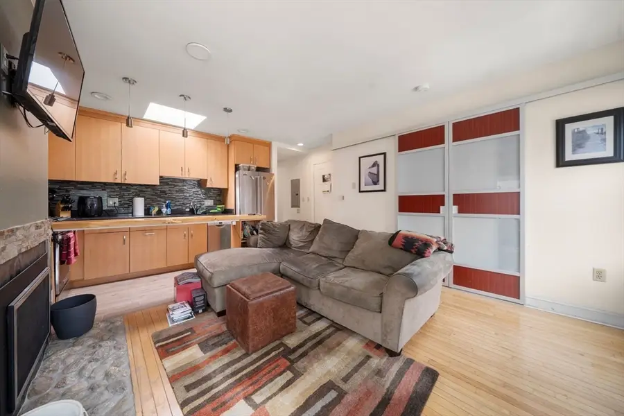 239 Dorchester St #3, Boston, MA 02127 - #3