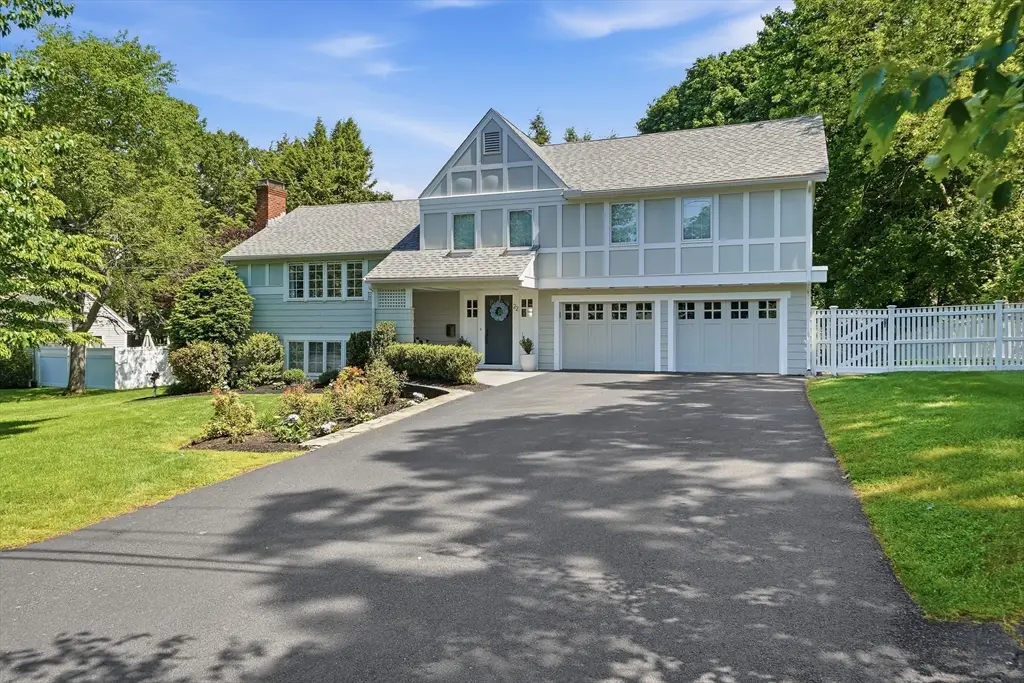22 Hollywood Rd, Winchester, MA 01890 - #1