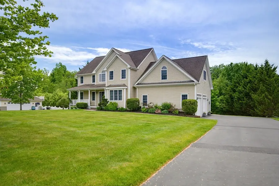 52 Kensington Ct, Swansea, MA 02777 - #3