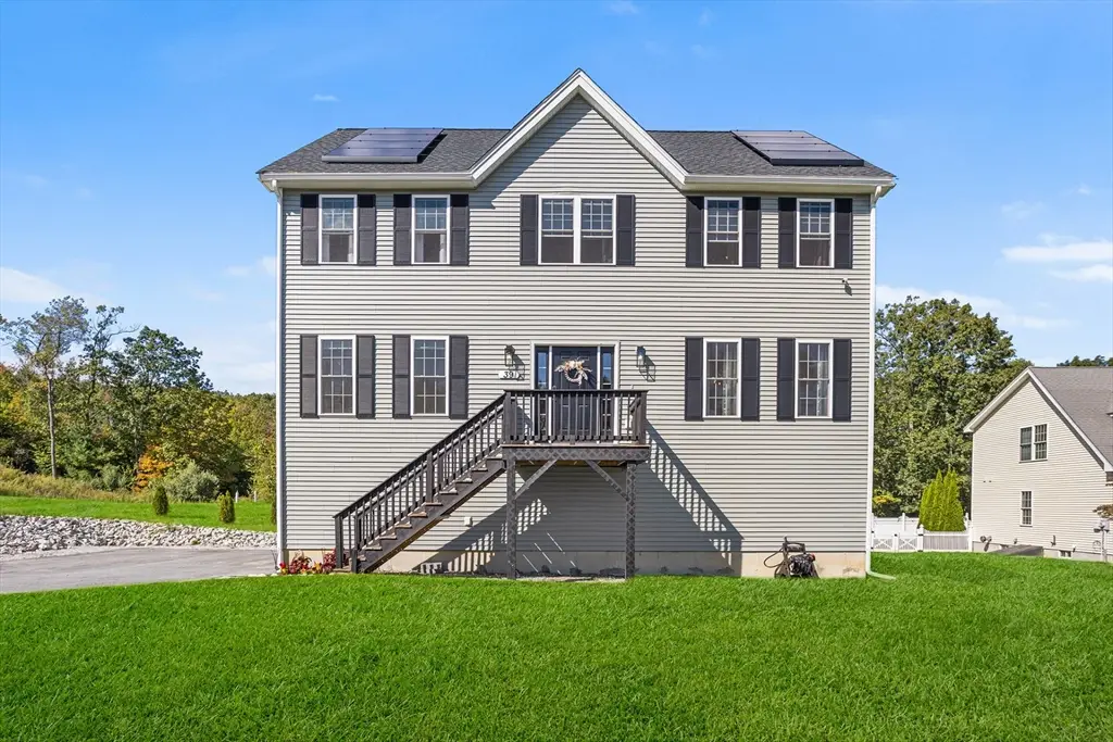 39 Hycrest Rd, Charlton, MA 01507 - #1