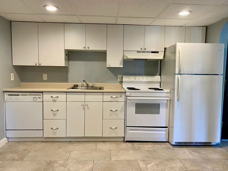 5 Shadowbrook Ln #19, Milford, MA 01757 - #3