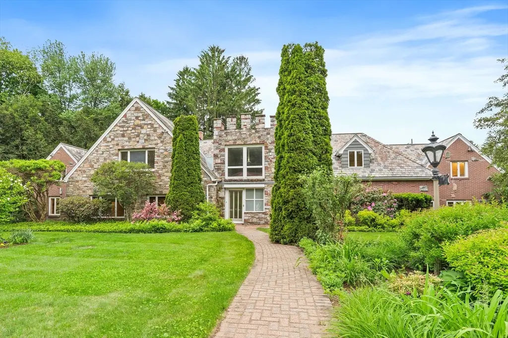 1 Knollwood Dr, Worcester, MA 01609 - #1