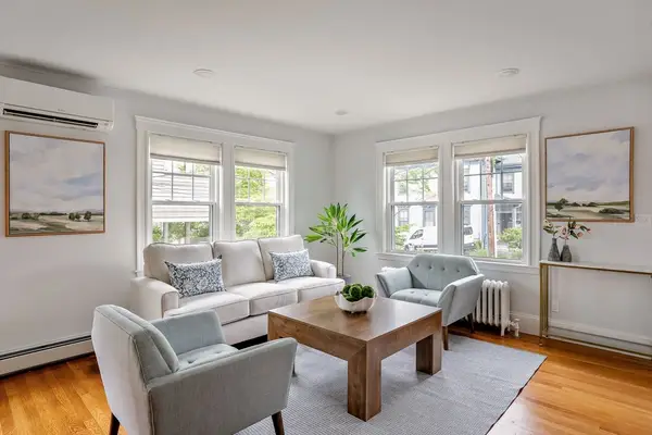 21 Fessenden Rd #21, Arlington, MA 02476