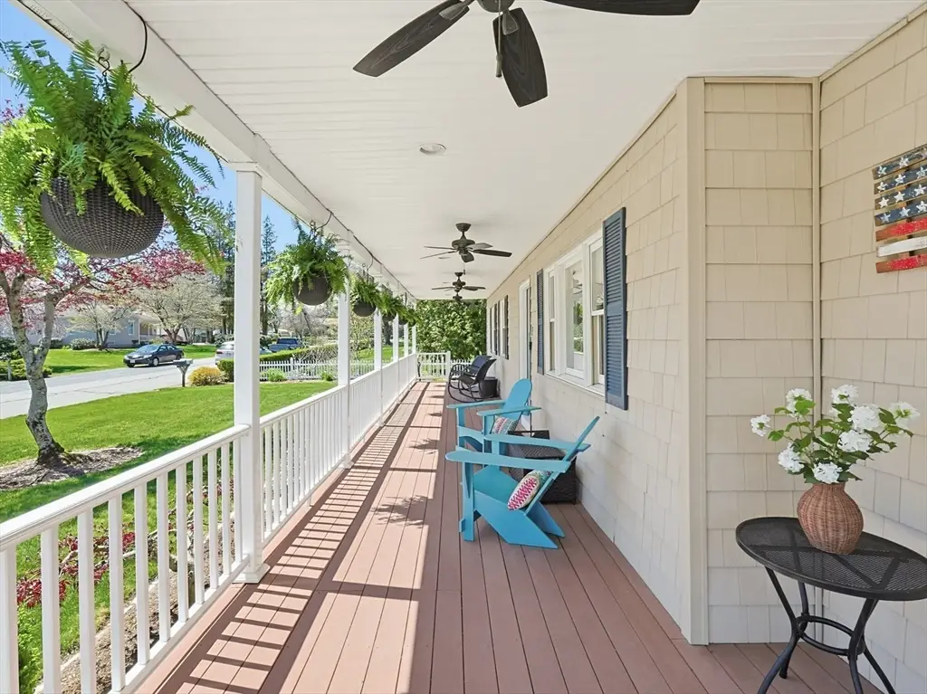 6 Haverstock Rd, Franklin, MA 02038 - #1