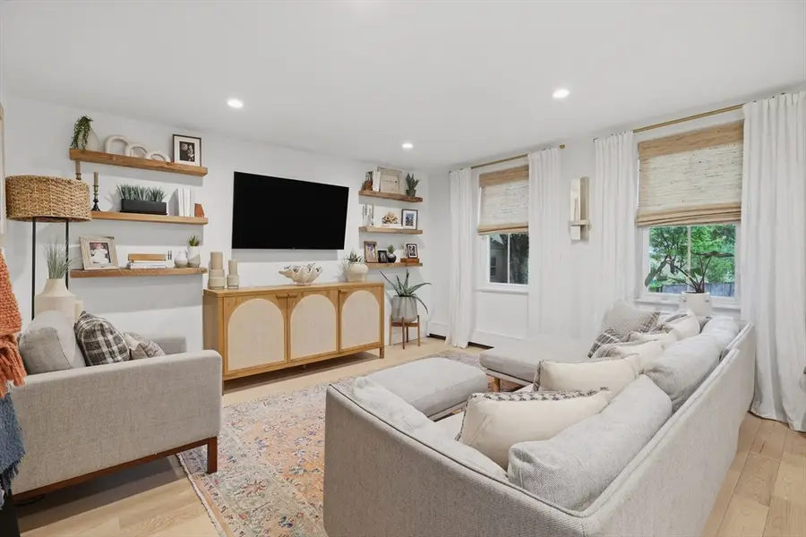 31 Olive Street #31, Newburyport, MA 01950 - #3