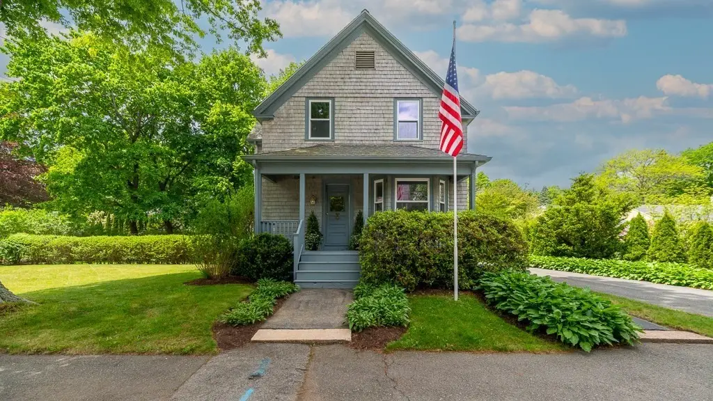 120 Pine St, Manchester, MA 01944 - #1