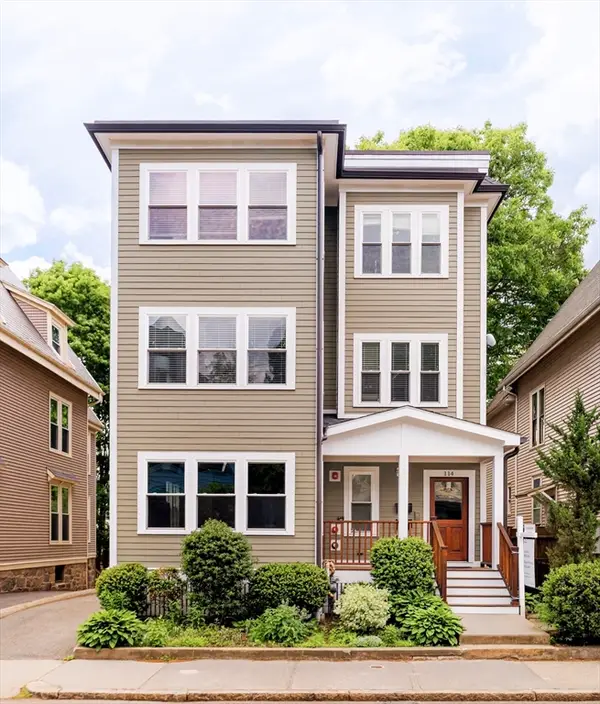114 Davis Avenue #2, Brookline, MA 02445