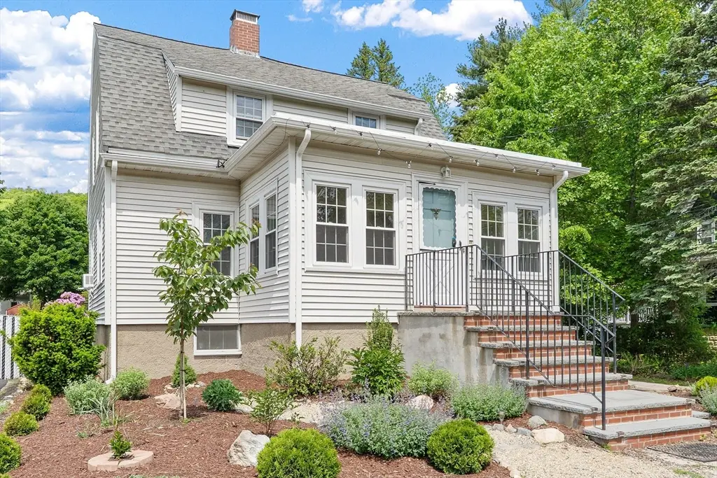 74 Galen St, Waltham, MA 02451 - #1