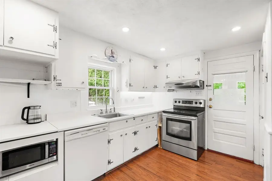 74 Galen St, Waltham, MA 02451 - #3