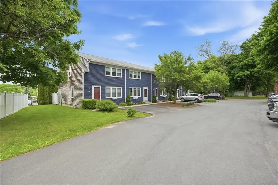 31 Dublin Ct #2, Amesbury, MA 01913 - #2