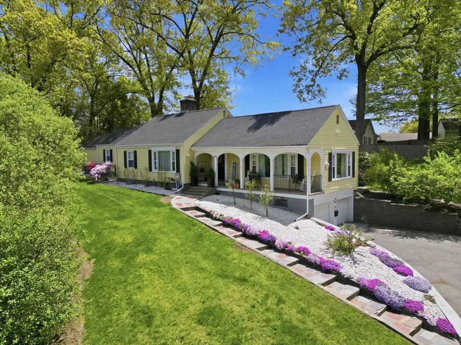 620 Roosevelt Ave, Springfield, MA 01118 - #2