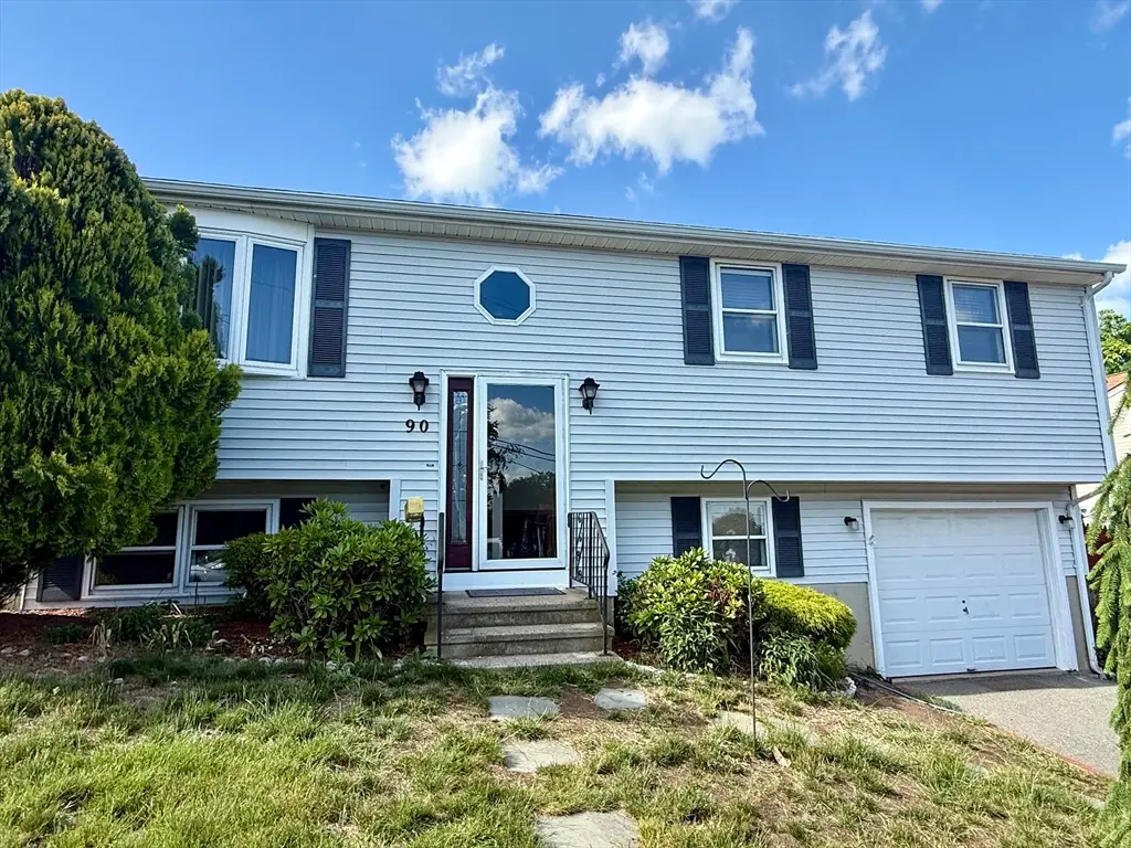 90 Augustus St, Fall River, MA 02721 - #1