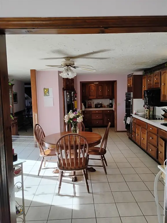 186 Eight Lots Road, Sutton, MA 01590 - #3