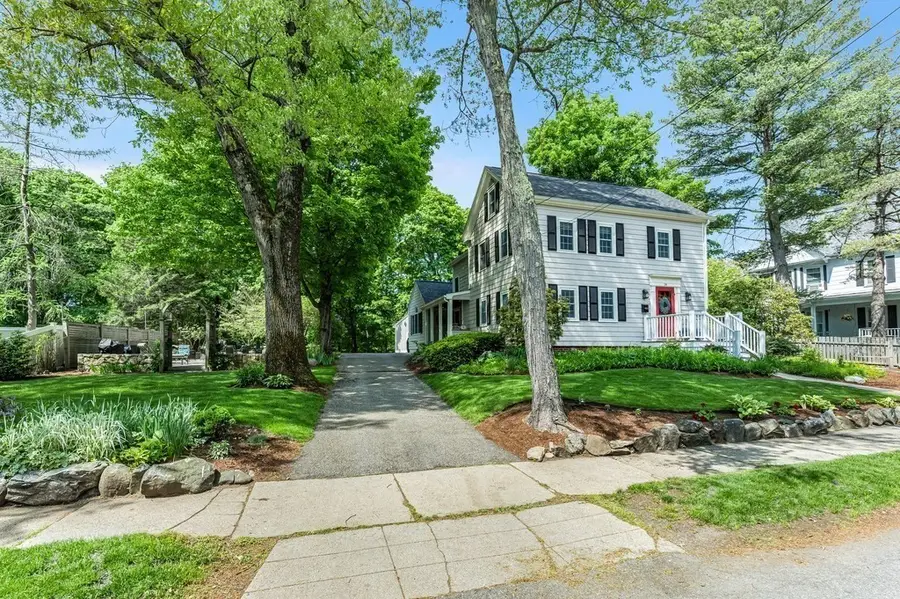 38 Berkeley St, Reading, MA 01867 - #3