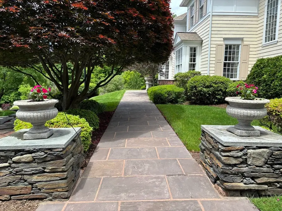 6 Hilltop Park, Wilbraham, MA 01095 - #3