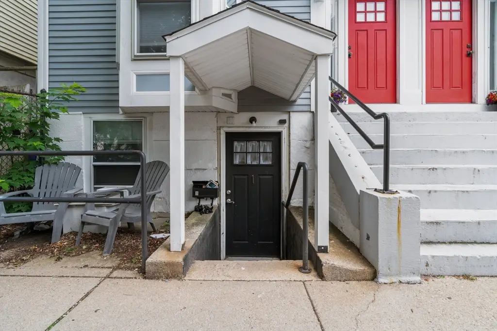 314 W 4th #1, Boston, MA 02127 - #1