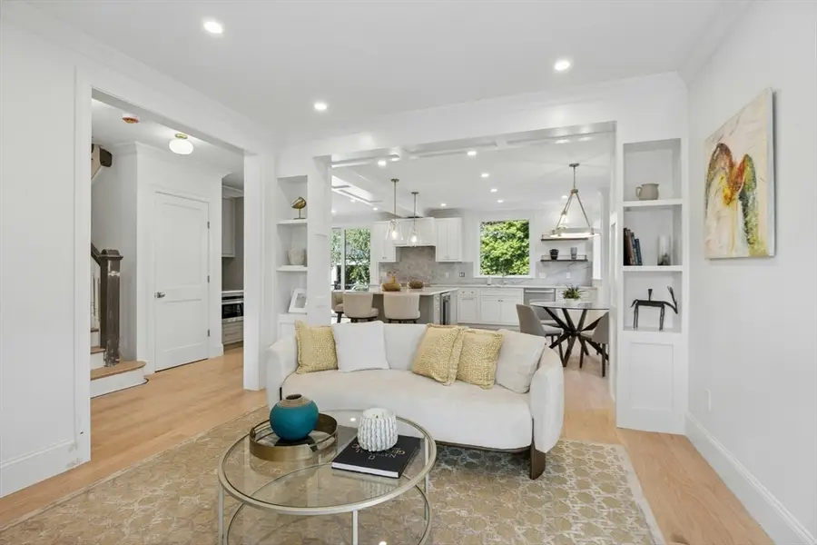 34 Addison St, Arlington, MA 02476 - #3