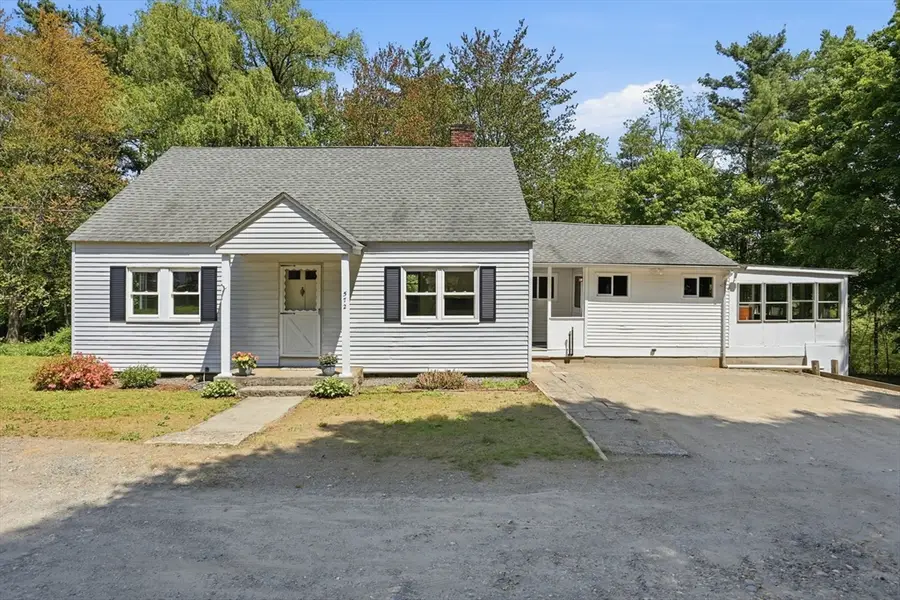 572 Massachusetts Ave, Lunenburg, MA 01462 - #3