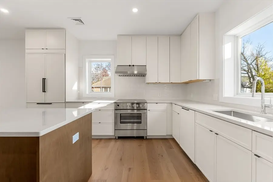 4 Elm Street #4, Newton, MA 02465 - #3