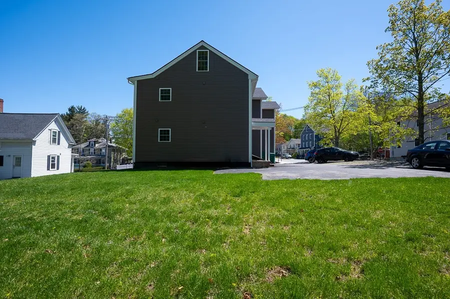 386 Main St, Clinton, MA 01510 - #2