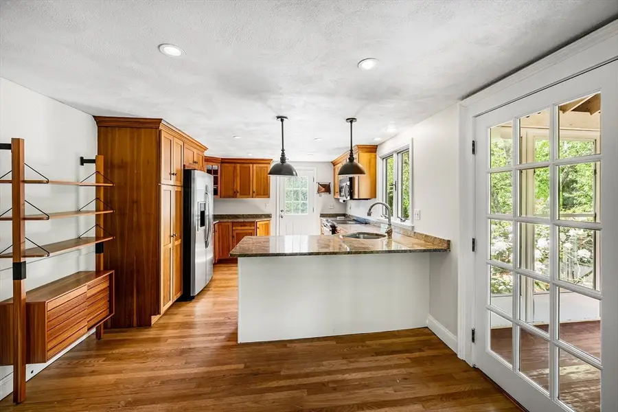 153 High St, Topsfield, MA 01983 - #3