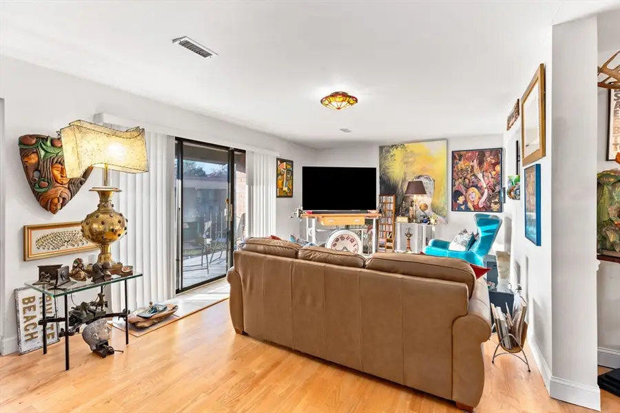 221 Oak Street #4-31, Brockton, MA 02301 - #3