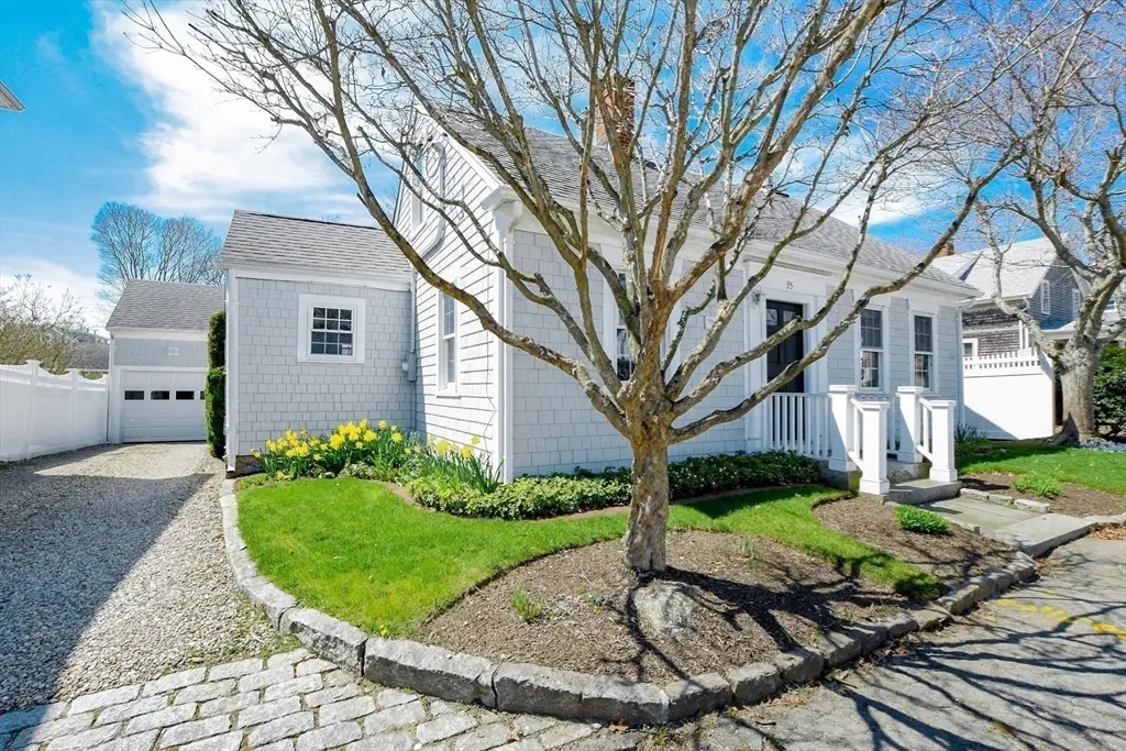 35 Main Street, Mattapoisett, MA 02739 - #1