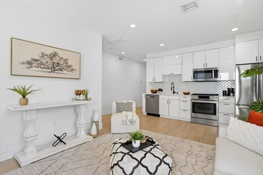 148 W 9th St #3, Boston, MA 02127 - #2