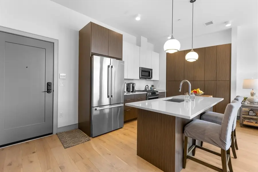 101 N Beacon St #303, Watertown, MA 02472 - #3