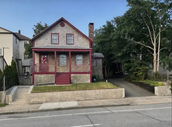 217 Brayton Ave, Fall River, MA 02721