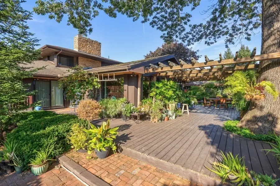 50 Sw Main St, Douglas, MA 01516 - #2