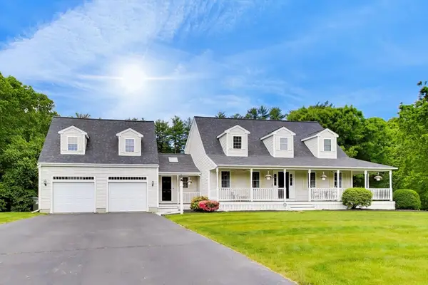 24 Meadow Ln, Hanson, MA 02341
