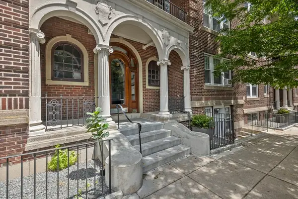 10 Melvin Ave #7, Boston, MA 02135