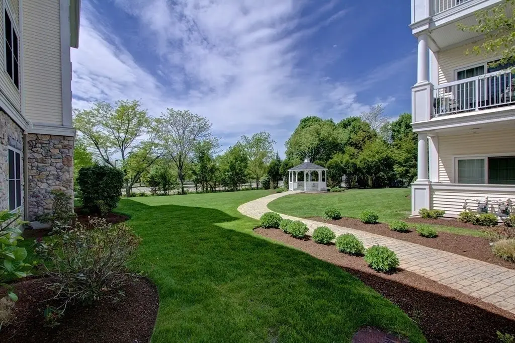 1104 Davenport Ave #1104, Canton, MA 02021 - #1