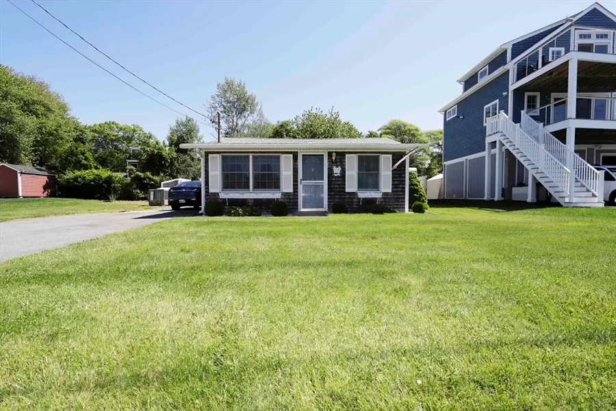 35 Point St, Fairhaven, MA 02719 - #2