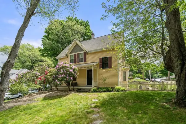 22 Eustis Ave, Wakefield, MA 01880