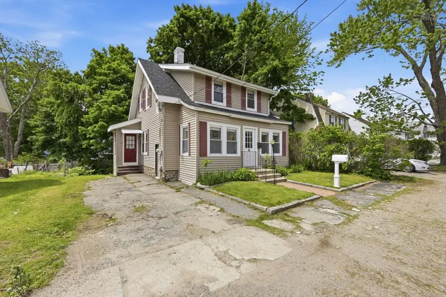 22 Lauf St, Worcester, MA 01602 - #3