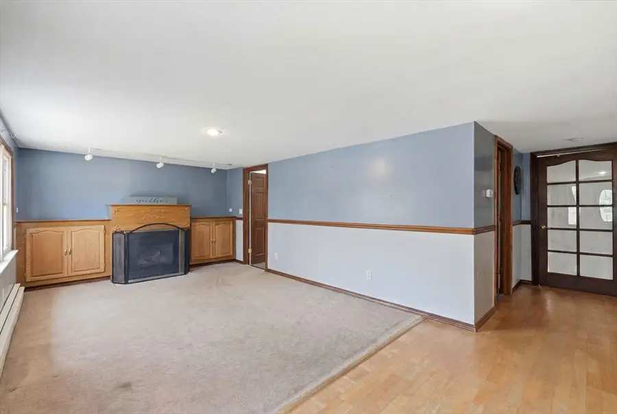 276 Leigh Rd, Cumberland, RI 02864 - #3