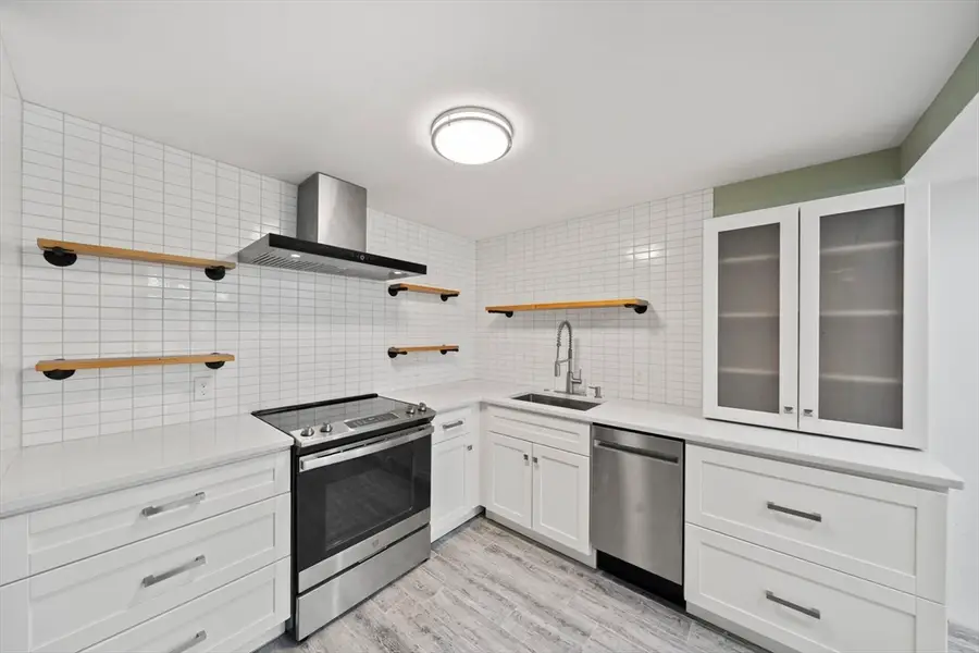 155 George Washington Blvd #205, Hull, MA 02045 - #2