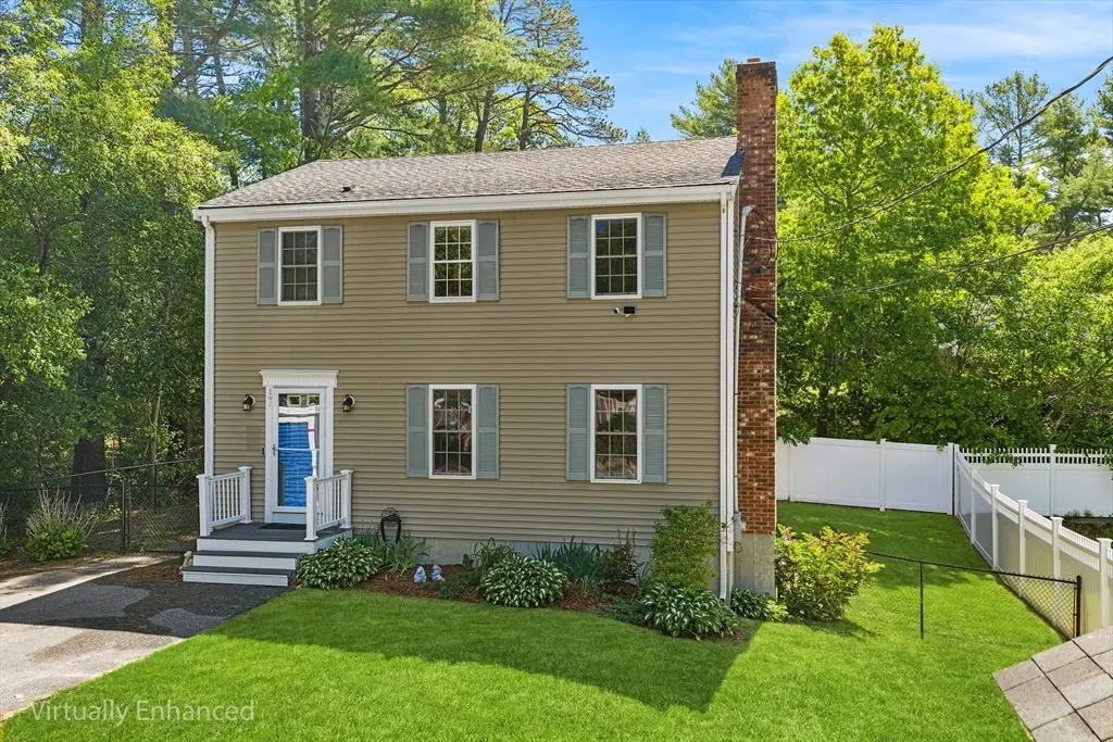 137 Lake Ave, White Island Shores, MA 02538 - #1