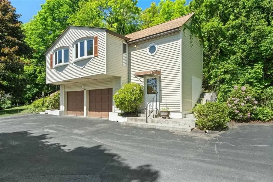 11 Pocono Rd., Worcester, MA 01605 - #3