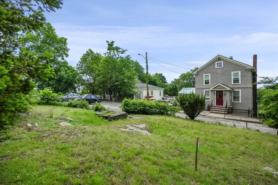 12 Bungalow Rd, Boston, MA 02132 - #3