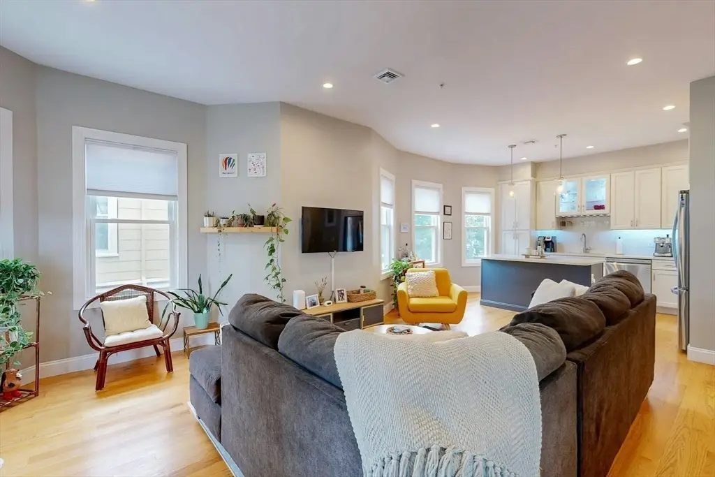 27 Thornley St #2, Boston, MA 02125 - #1