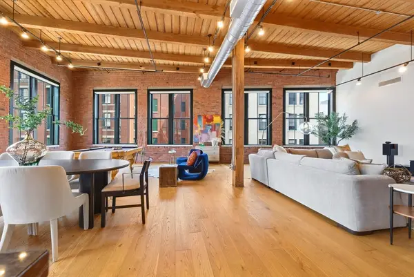 49 Melcher St #PH501/503, Boston, MA 02210