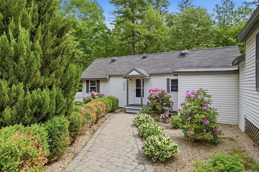 11 Mt Paul Road, Tyngsborough, MA 01879 - #2