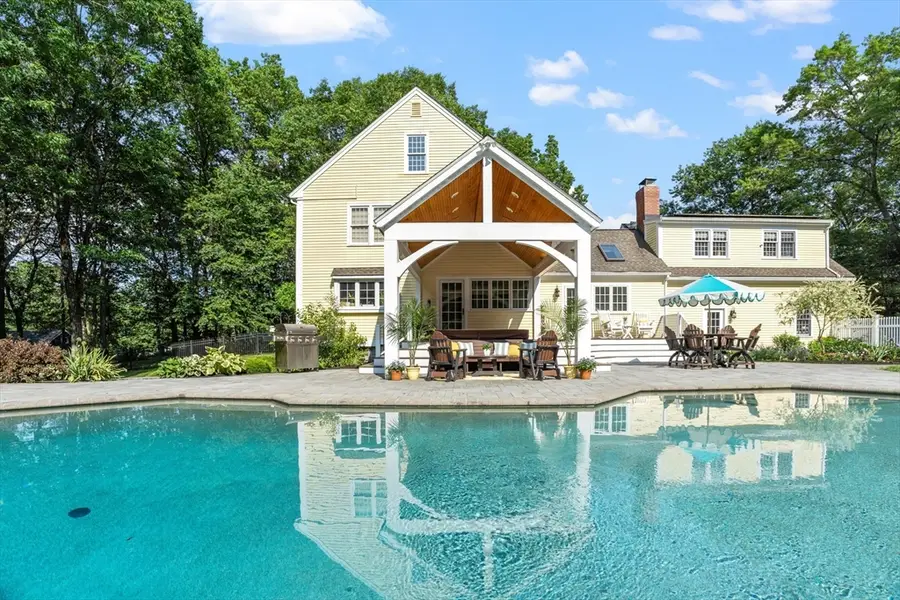 158 Kettle Hole Rd, Bolton, MA 01740 - #2