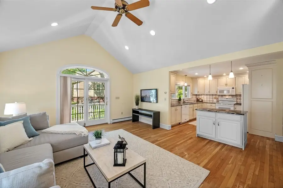 239 Granite St, Rockport, MA 01966 - #3