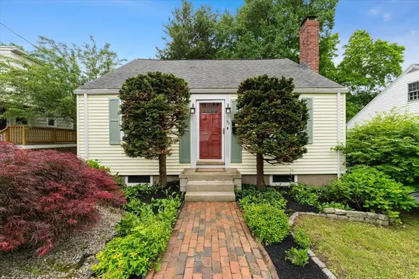 93 Prescott St, Medford, MA 02155