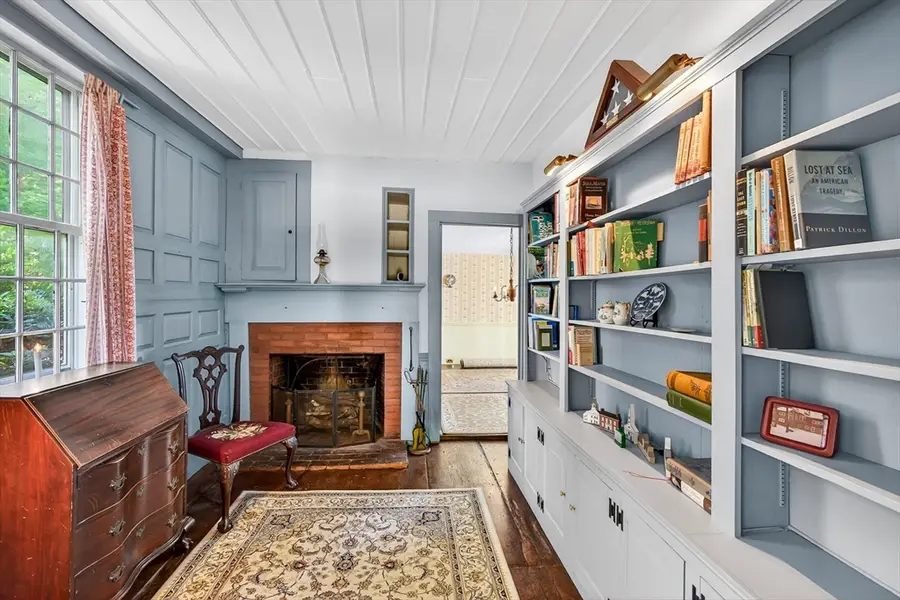 17 S Main St, Petersham, MA 01366 - #2