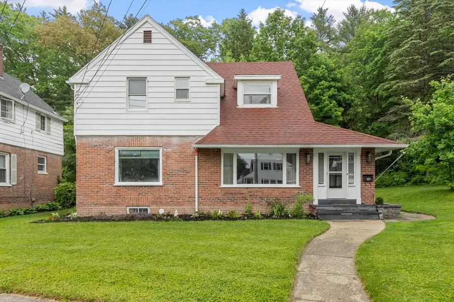101 Starrett Ave, Athol, MA 01331 - #2